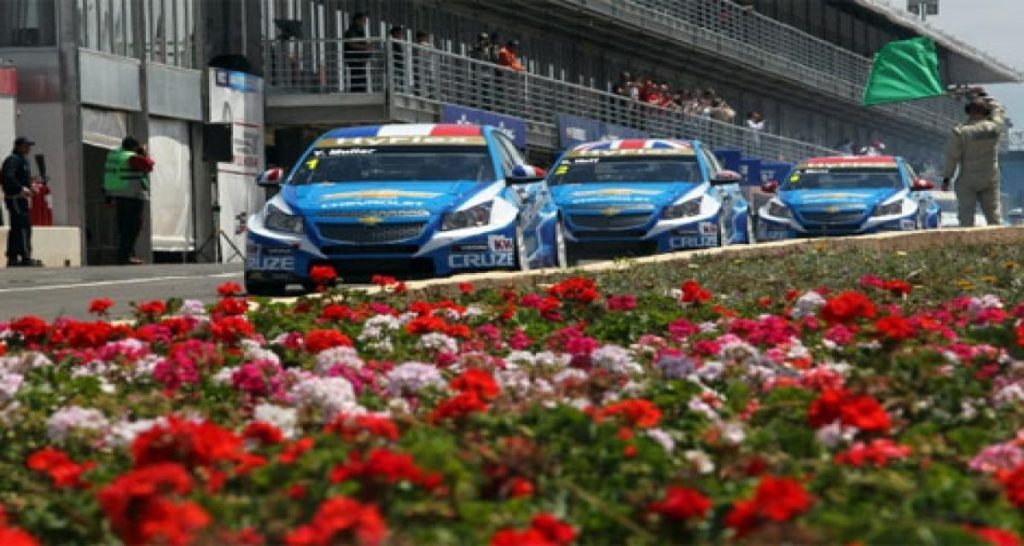 WTCC : Alain Menu devant Yvan Muller à Marrakech