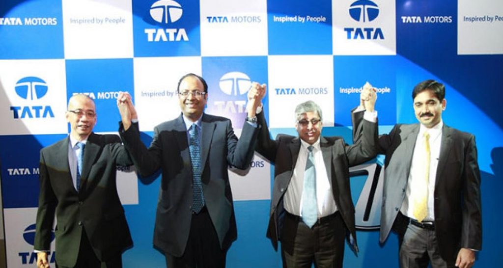 Tata arrive en Indonésie