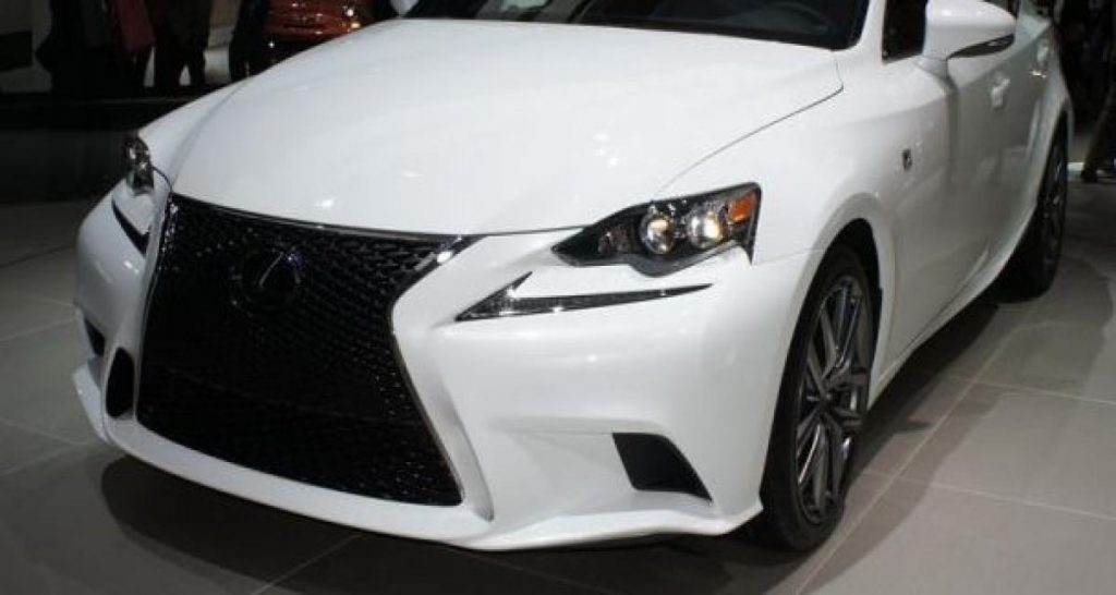 Détroit 2013 live : Lexus IS350 F-Sport et IS300h