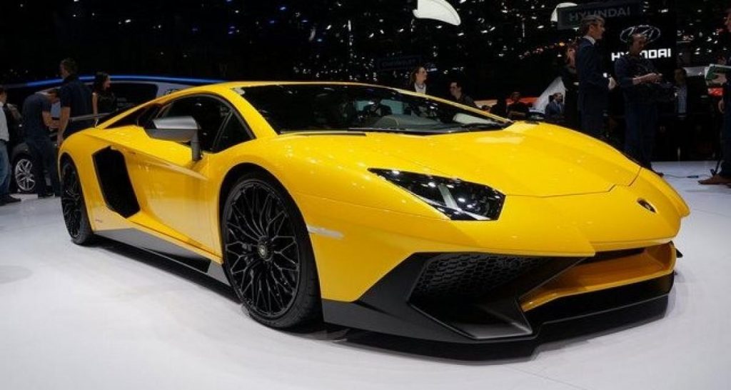 Lamborghini Aventador LP 750-4 Superveloce : dites 600