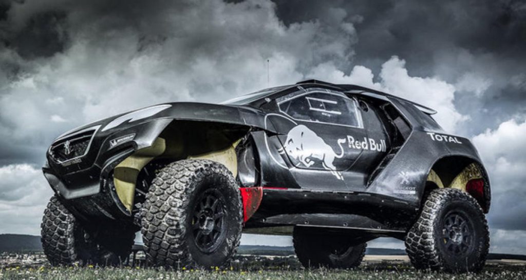 Loeb en essai avec la Peugeot 2008 DKR