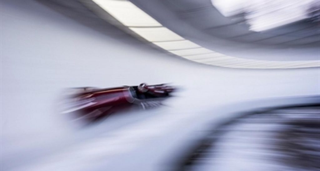 Nissan livre un teaser givré