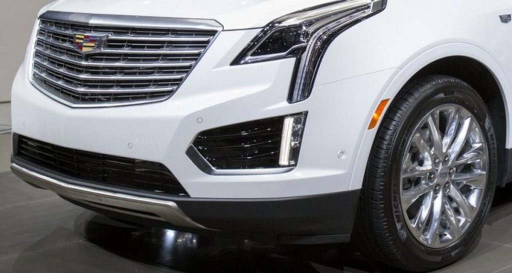 BMW aura son X7, Cadillac son XT7