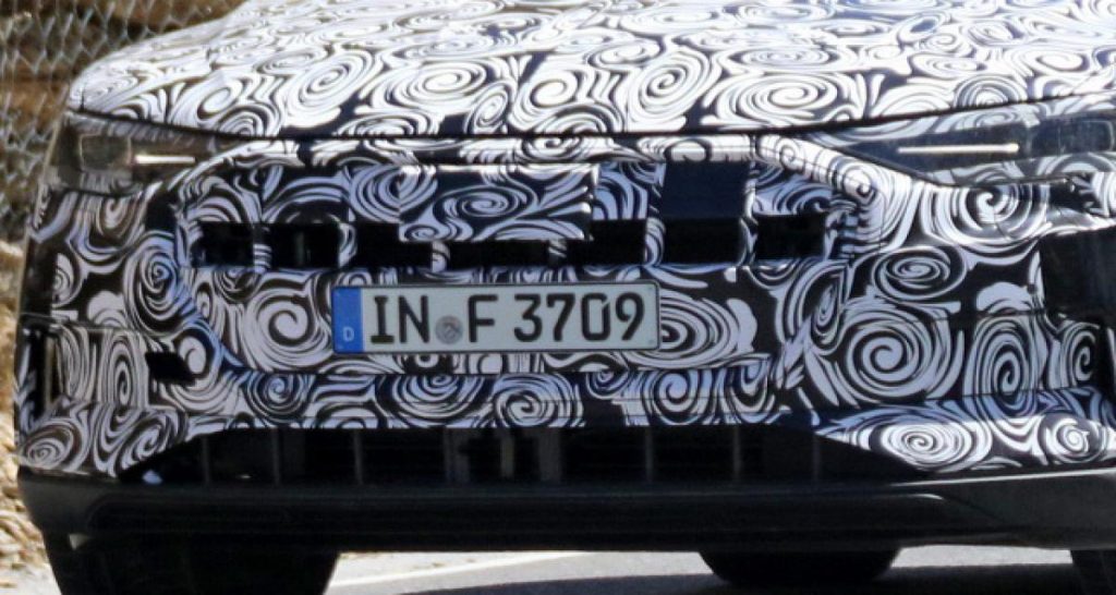 Spyshots : Audi e-tron quattro