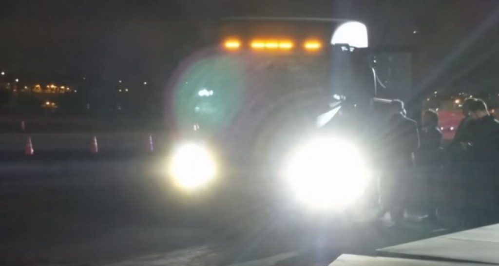 Le camion Tesla en action
