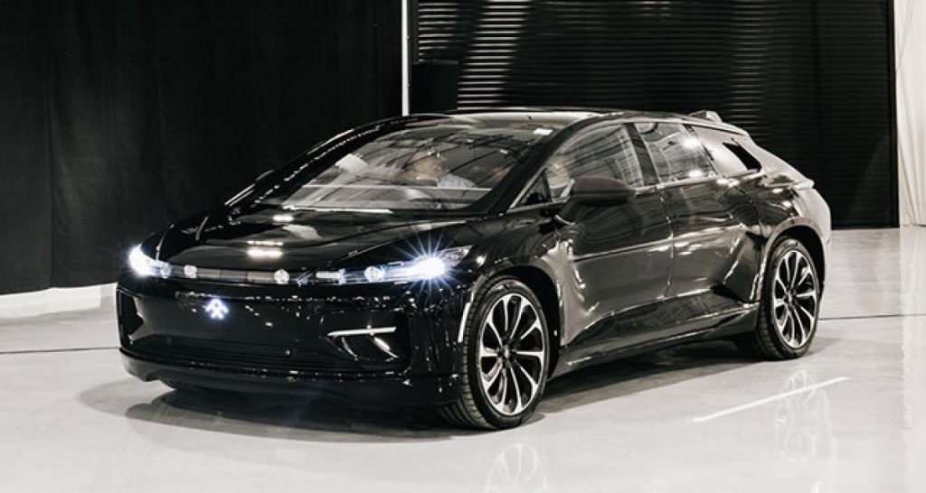 Faraday Future licencie et réduit les salaires de 20 %