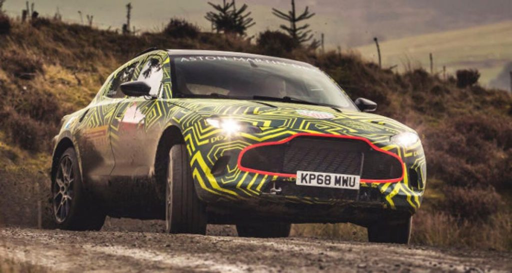 Première sortie pour l’Aston Martin DBX