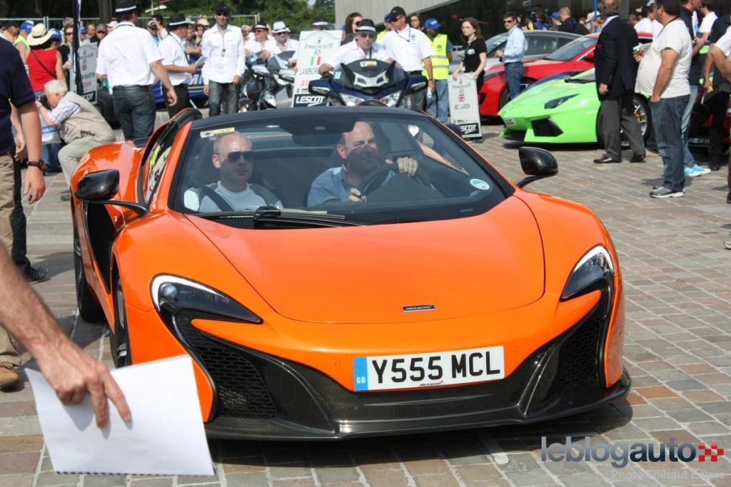 hd-24_heures_du_mans_2014_les_pilotes_la_parade_1-9