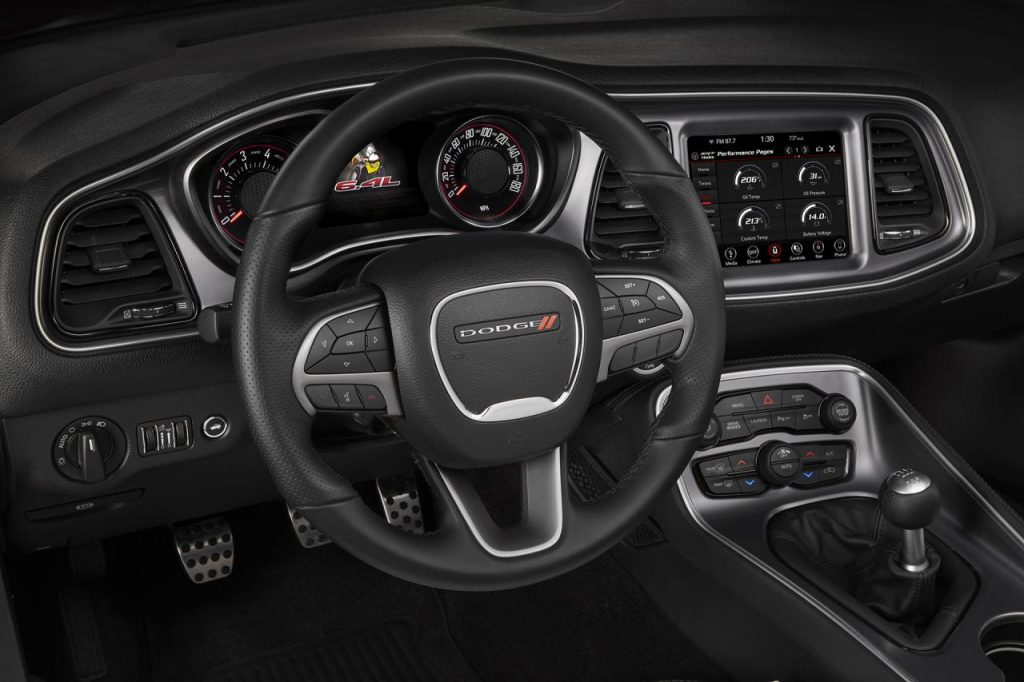 hd-808_ch_pour_la_dodge_challenger_srt_hellcat_redeye_1-4