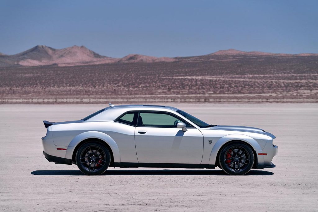 hd-808_ch_pour_la_dodge_challenger_srt_hellcat_redeye_2-21