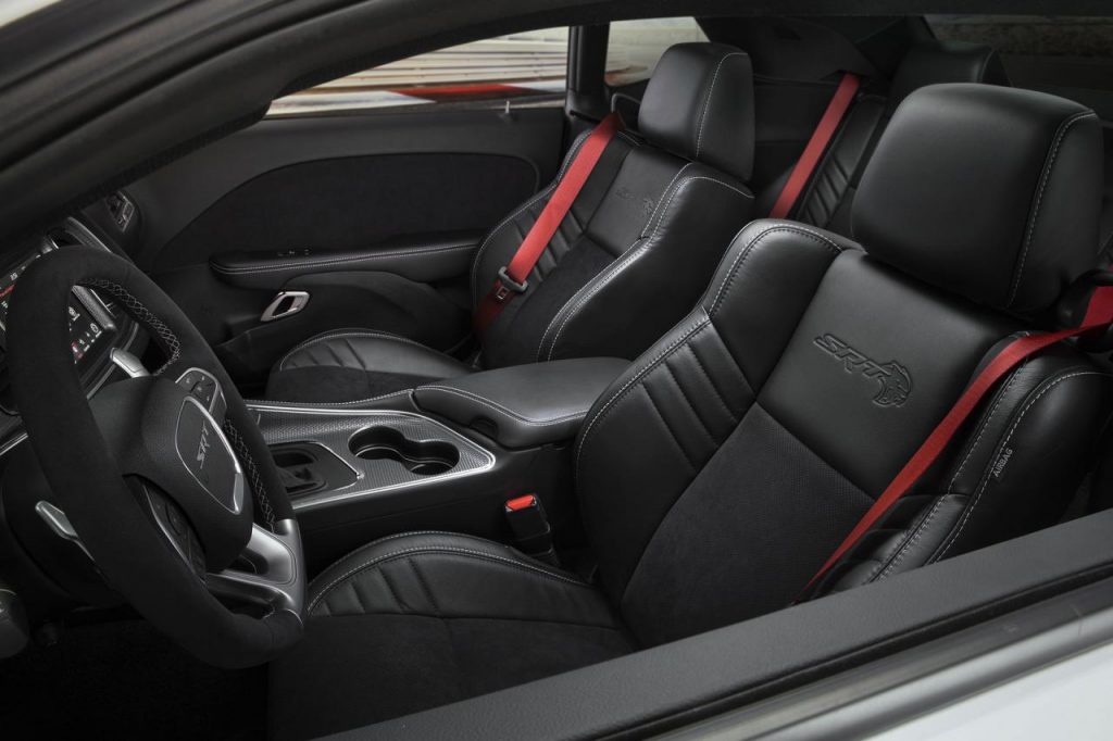 hd-808_ch_pour_la_dodge_challenger_srt_hellcat_redeye_2-7