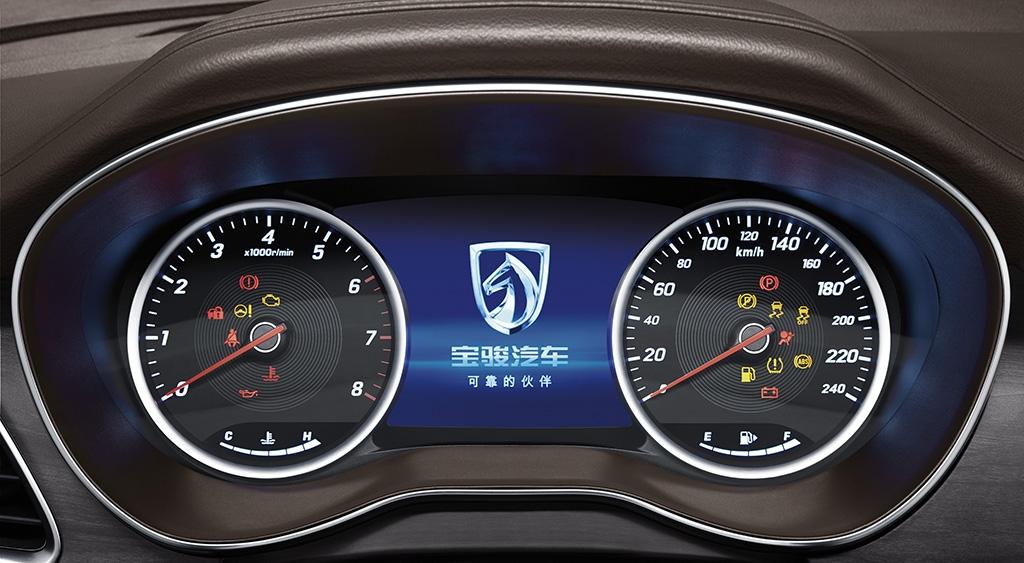 hd-baojun_730_il_ne_joue_plus_profil_bas_1-4
