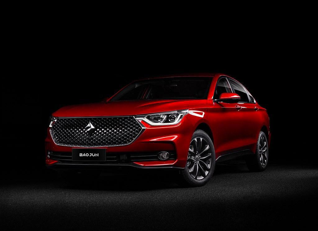 hd-baojun_rc_6_berline_ou_crossover_1-3