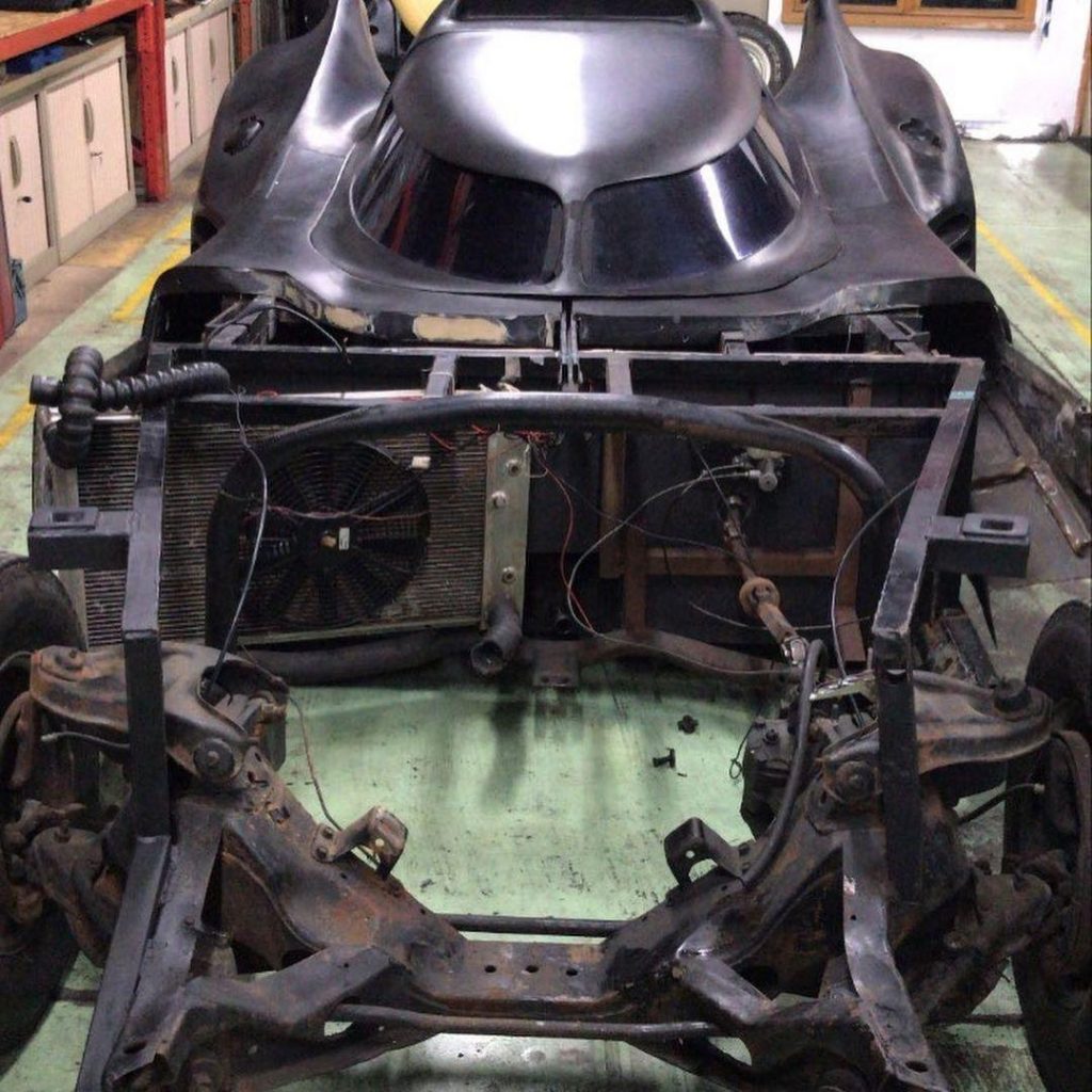 hd-batman_fait_rparer_la_batmobile_achicourt_prs_d_arras_1-2