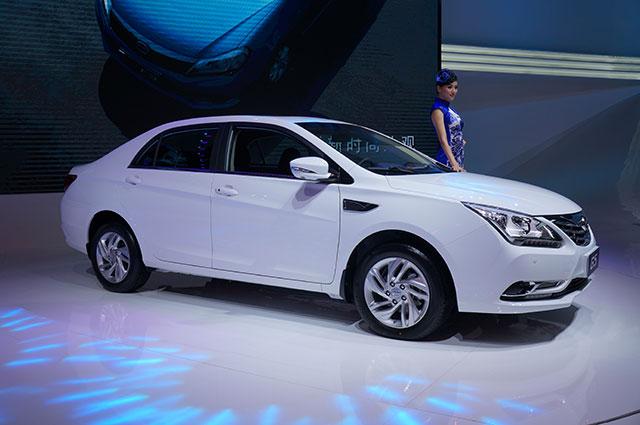 hd-beijing_2014_live_byd_et_denza_1-3
