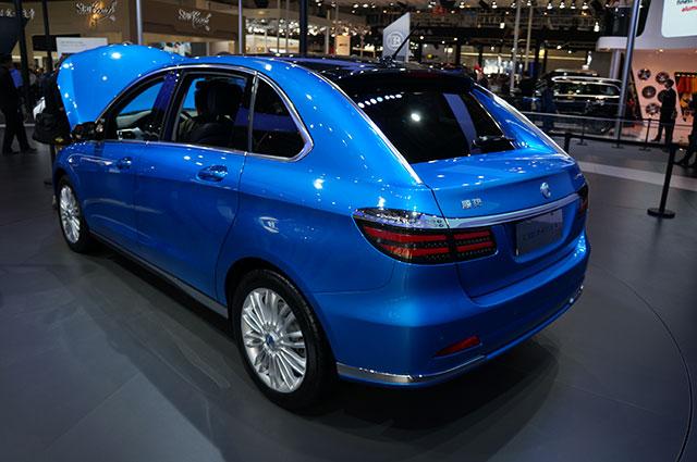 hd-beijing_2014_live_byd_et_denza_4-10