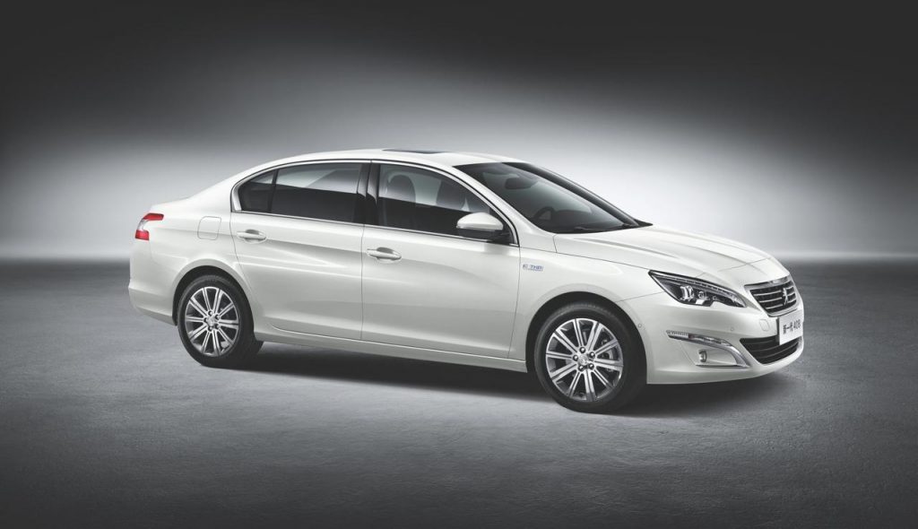 hd-beijing_2014_peugeot_408_1-4