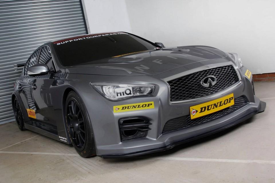 hd-btcc_2015_infiniti_dbarque_1-3