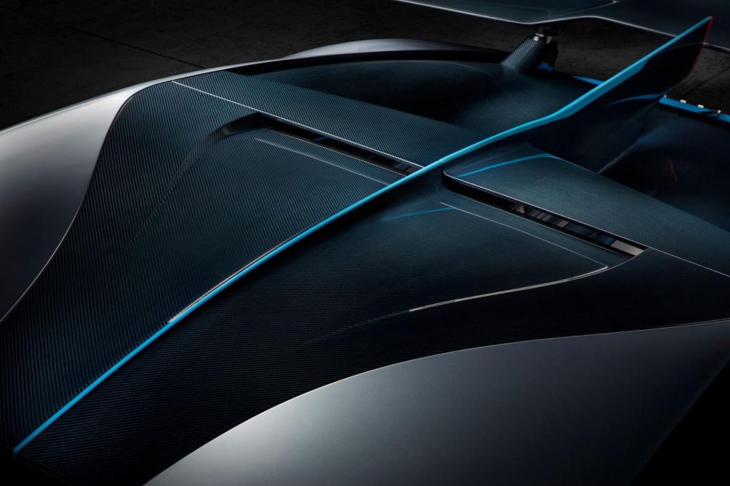 hd-bugatti_divo_la_chiron_s_assche_et_devient_diva_1-3