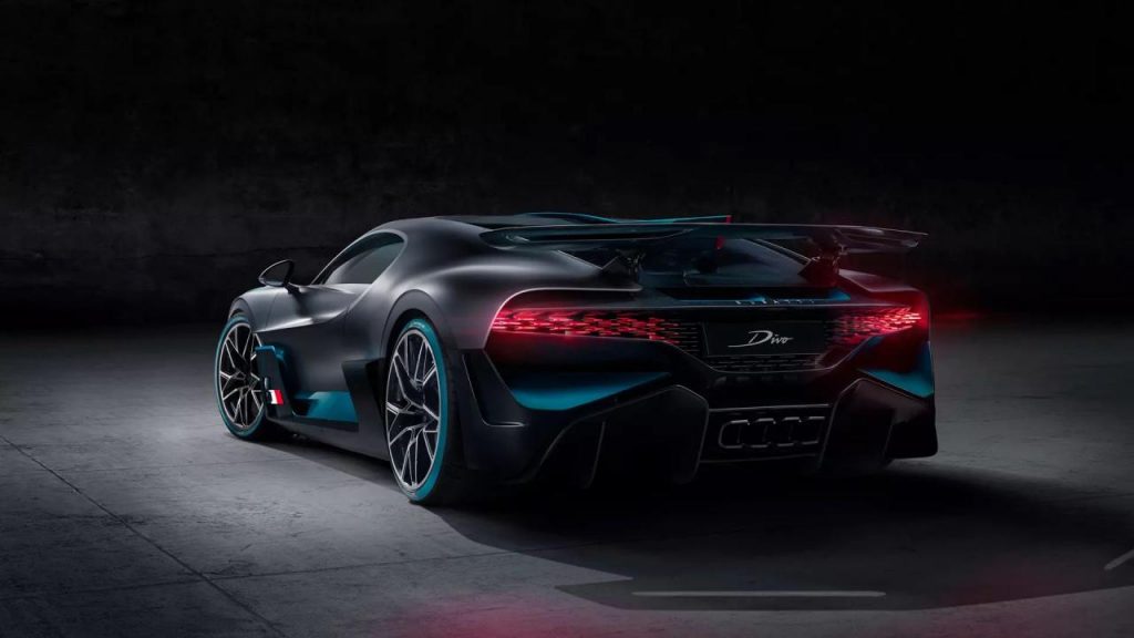 hd-bugatti_divo_la_chiron_s_assche_et_devient_diva_2-7