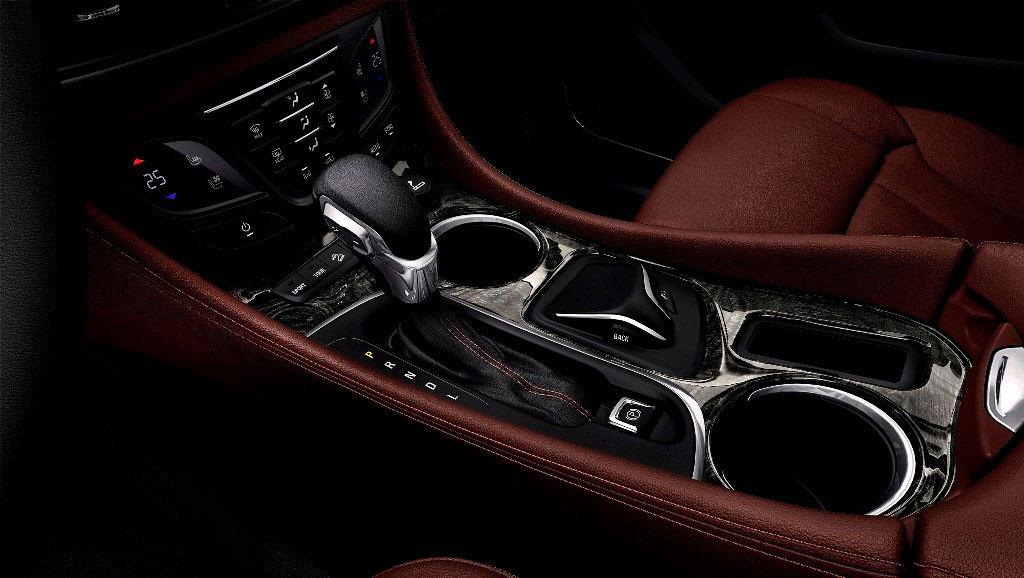 hd-buick_rvle_l_intrieur_de_l_envision_1-6