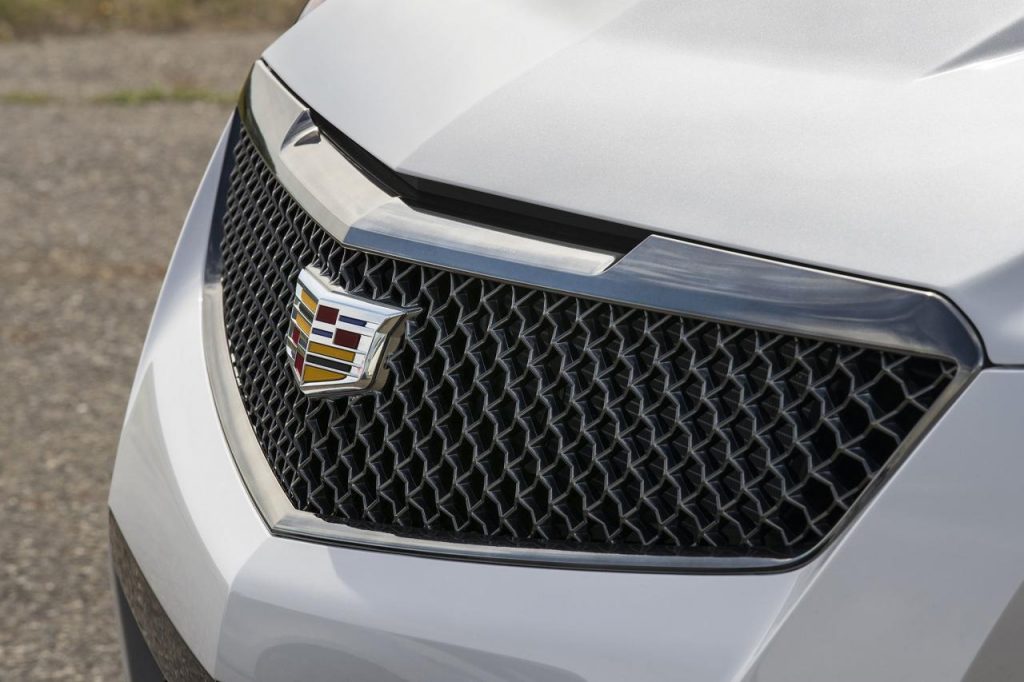 hd-cadillac_lance_le_carbon_black_sport_package_sur_ats_et_cts_1-8