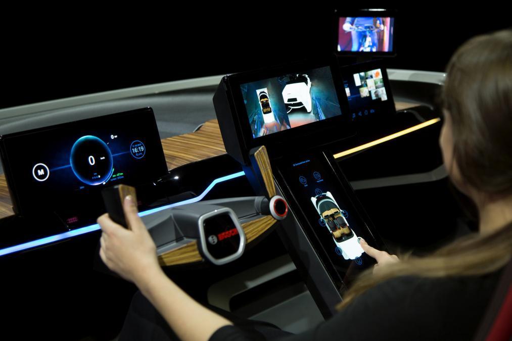 hd-ces_2017_concept_car_bosch_1-6