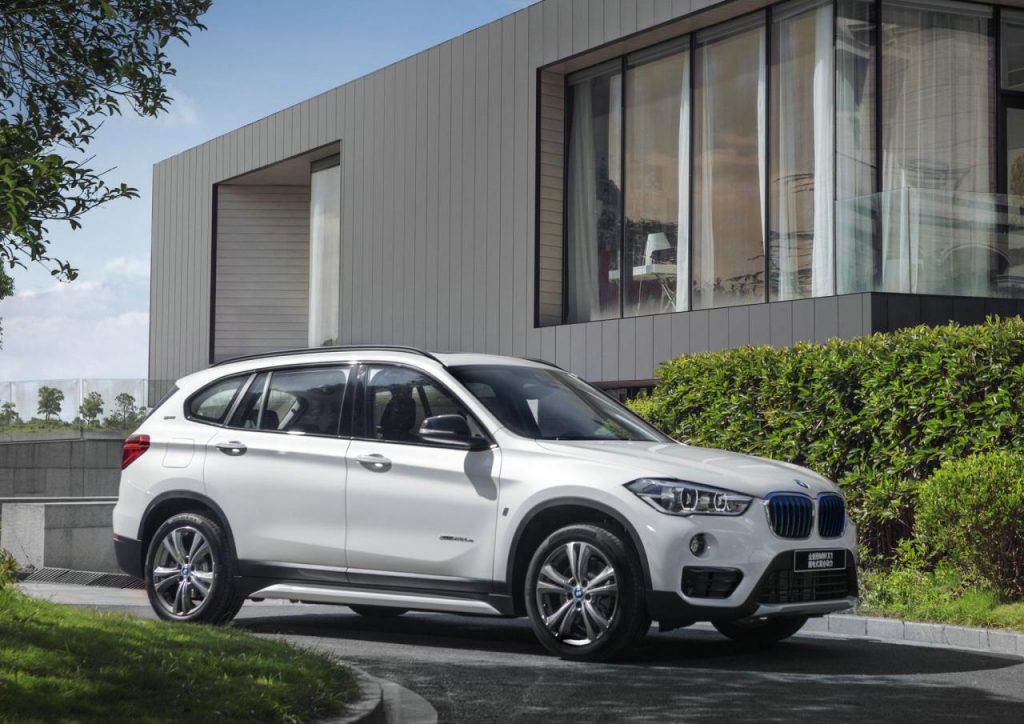 hd-chengdu_2016_bmw_x1_hybride_rechargeable_1-2