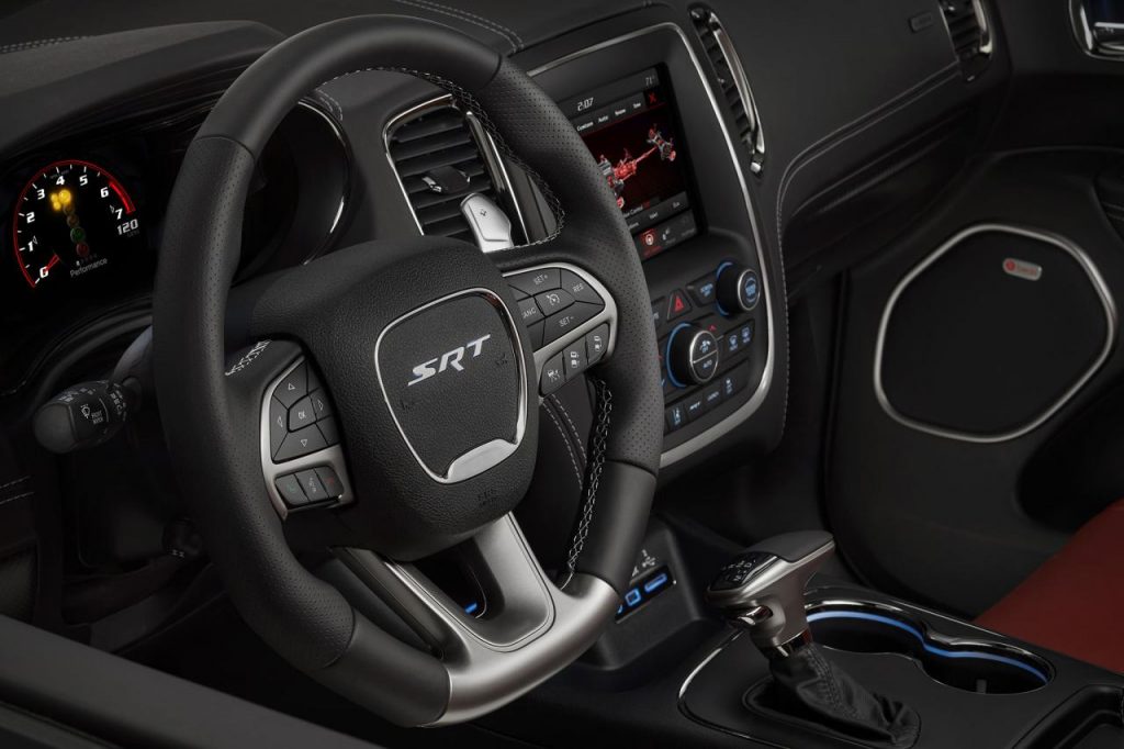 hd-chicago_2017_dodge_durango_srt_1-9