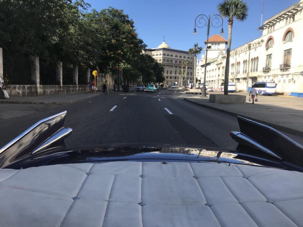hd-cuba_en_cadillac_eldorado_1-4