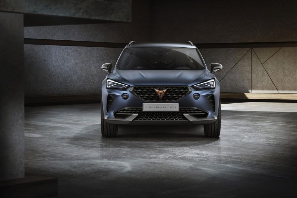 hd-cupra_formentor_hybride_sportif_1-15