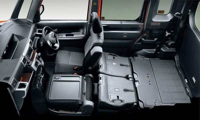 hd-daihatsu_wake_micro_crossover_1-1
