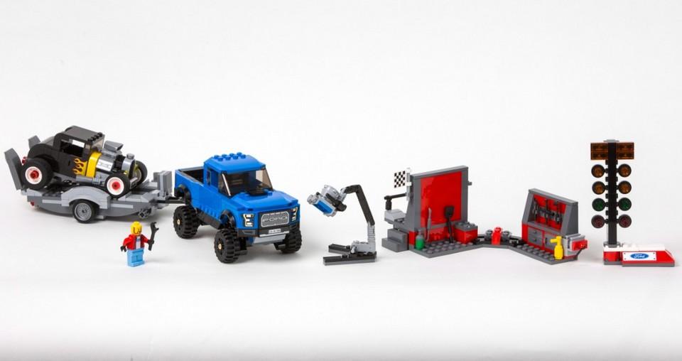 hd-detroit_2016_lego_ford_1