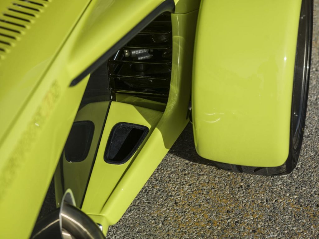 hd-donkervoort_dvoile_la_d8_gto_rs_1-4