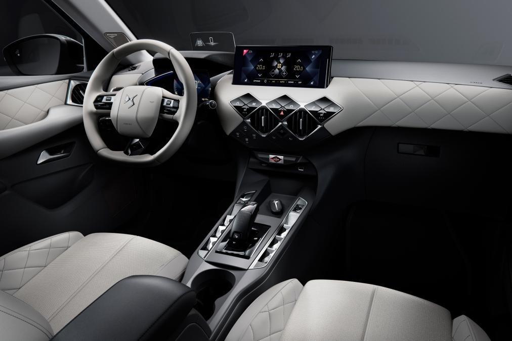 hd-ds_3_crossback_en_avance_3