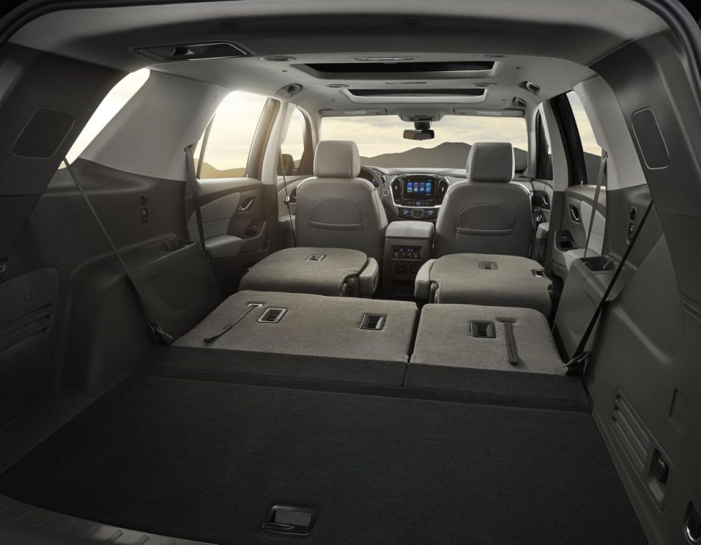 hd-dtroit_2017_chevrolet_traverse_1-2