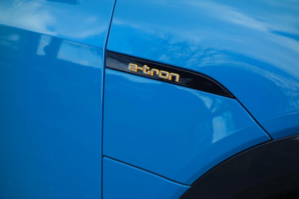 hd-essai_audi_e_tron_lourde_technologie_1-10