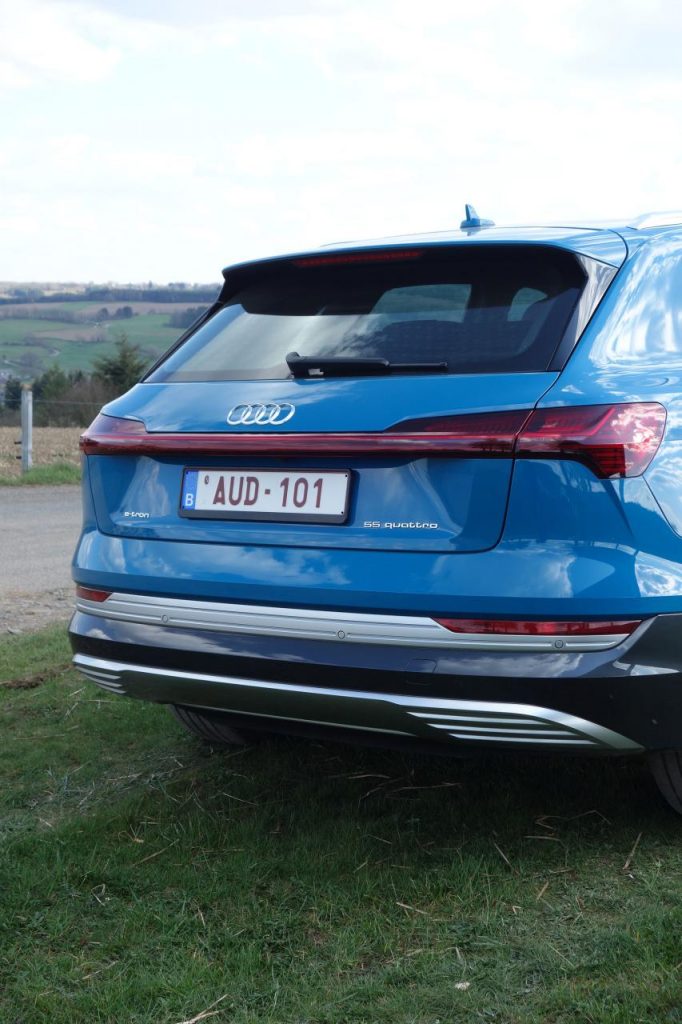 hd-essai_audi_e_tron_lourde_technologie_1-15