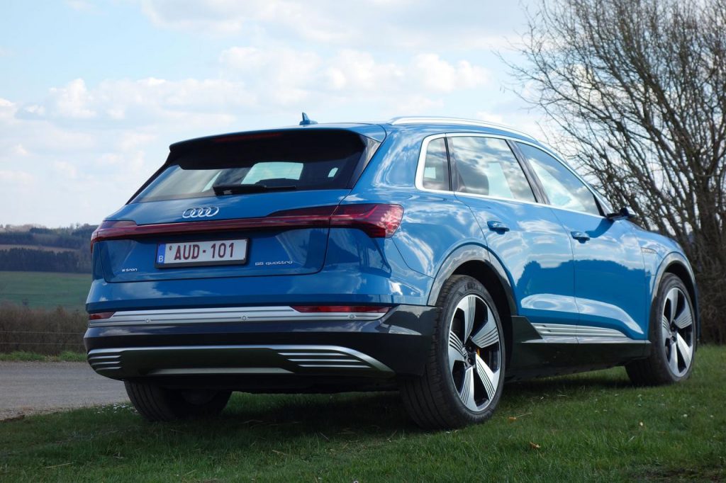 hd-essai_audi_e_tron_lourde_technologie_1-16