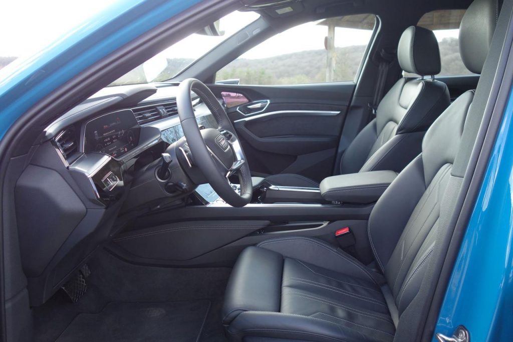 hd-essai_audi_e_tron_lourde_technologie_1-2