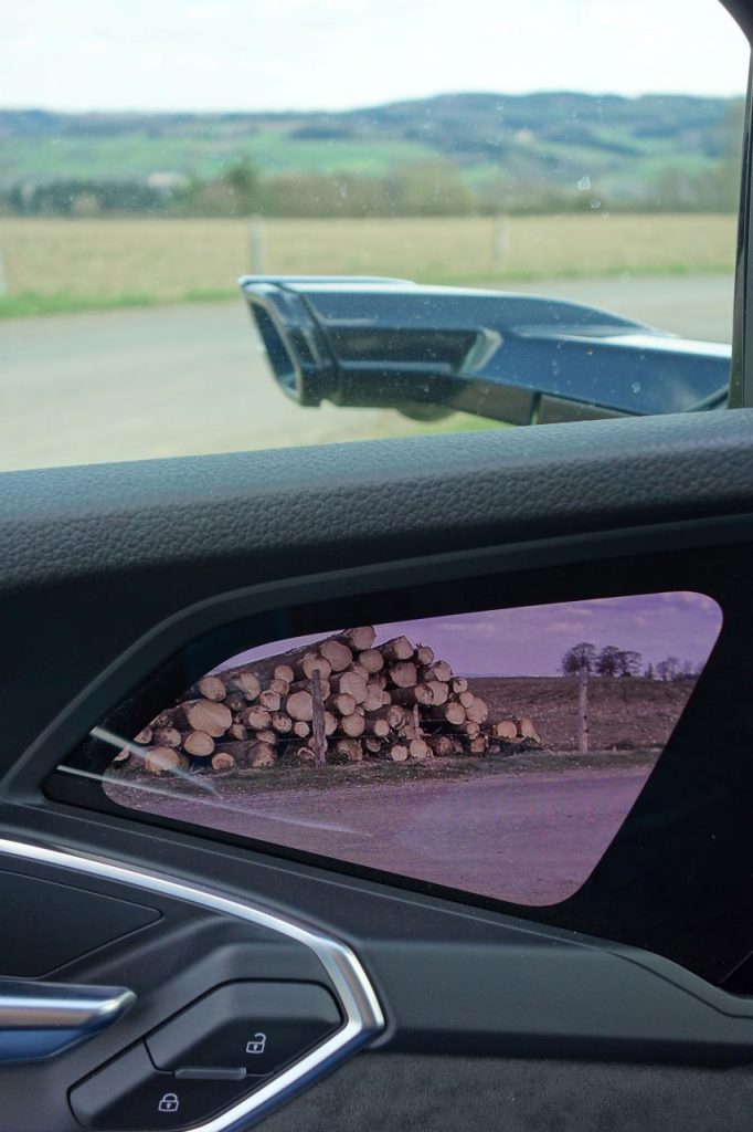 hd-essai_audi_e_tron_lourde_technologie_1-5
