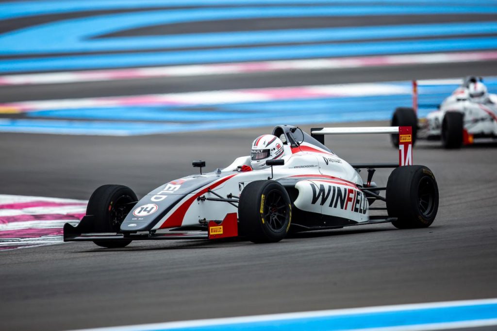 hd-essai_f1_renault_sport_e20_plus_fort_que_la_honte_1-5