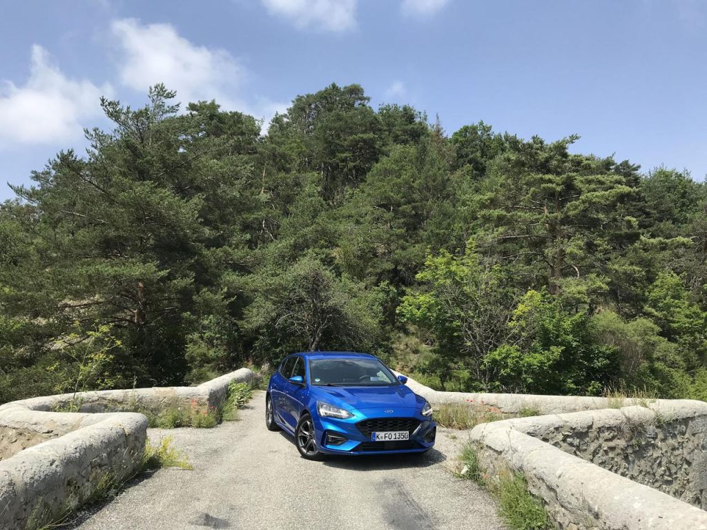hd-essai_ford_focus_15_ecoboost_182_ch_1-29