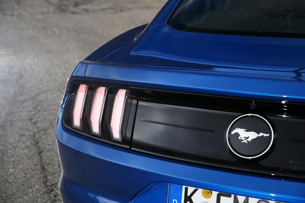 hd-essai_ford_mustang_ecoboost_la_bonne_surprise_1-12