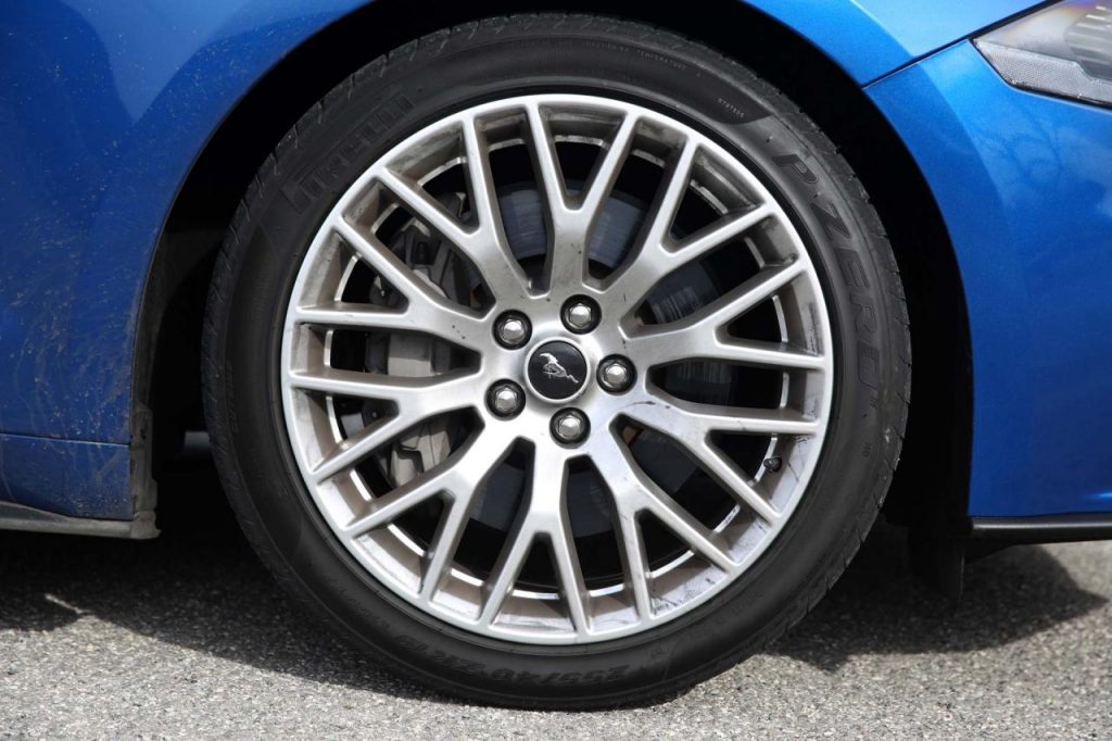 hd-essai_ford_mustang_ecoboost_la_bonne_surprise_1-17
