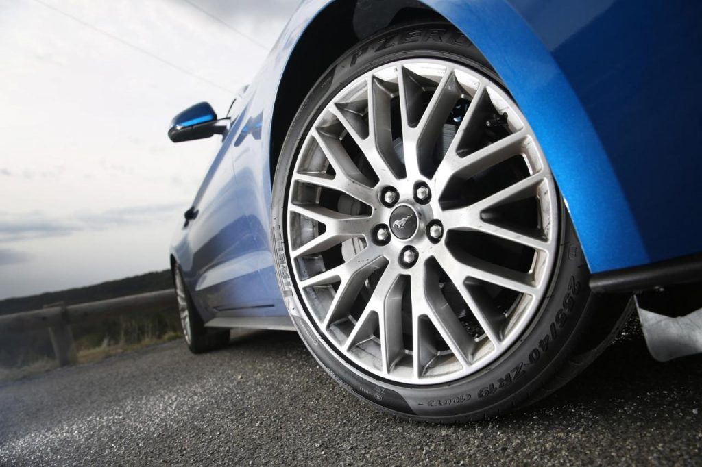 hd-essai_ford_mustang_ecoboost_la_bonne_surprise_1-18