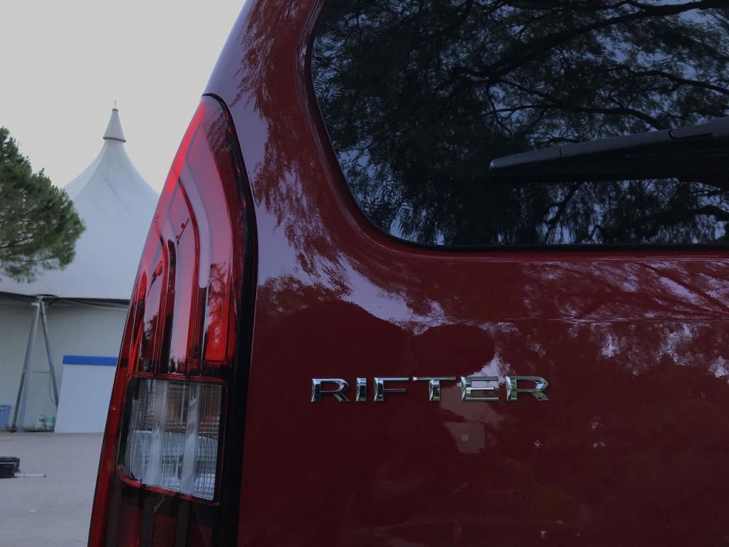 hd-essai_peugeot_rifter_blue_hdi_130_ch_1-10