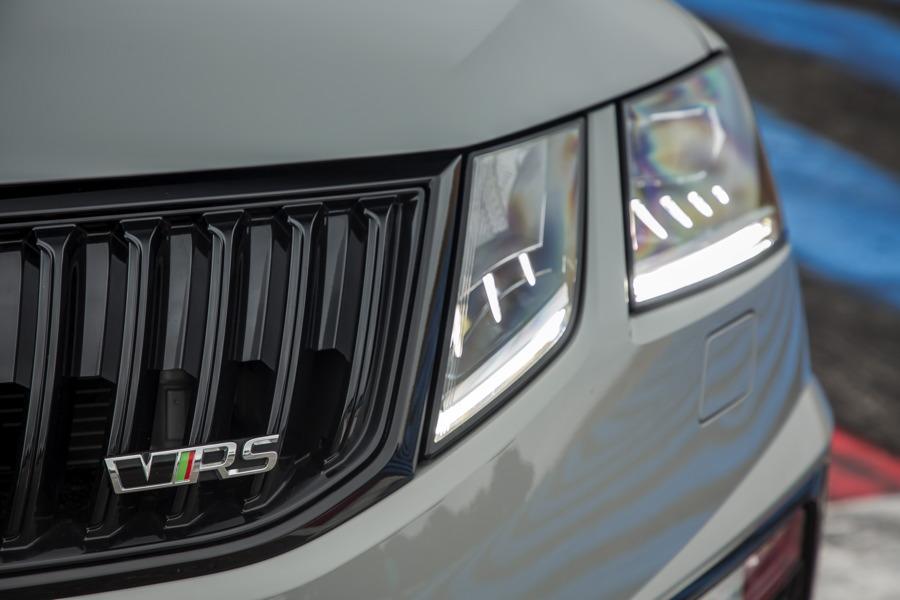 hd-essai_skoda_octavia_rs_245_vido_1-8