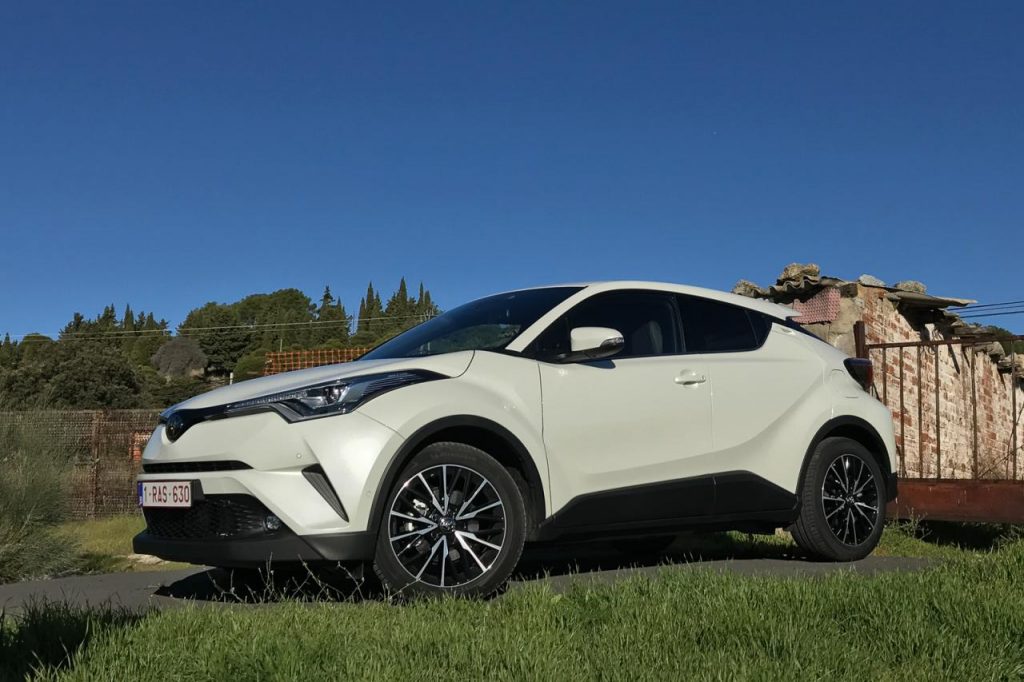 hd-essai_toyota_c_hr_hybride_avec_style_1-9