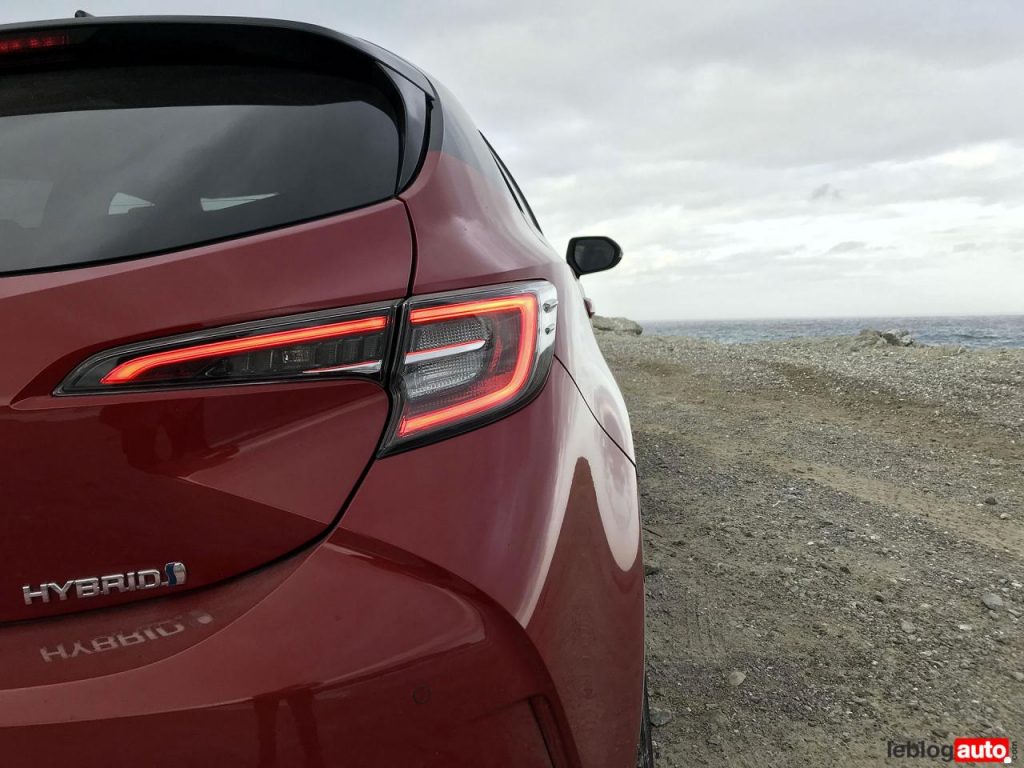 hd-essai_toyota_corolla_hybride_180_ch_1-15